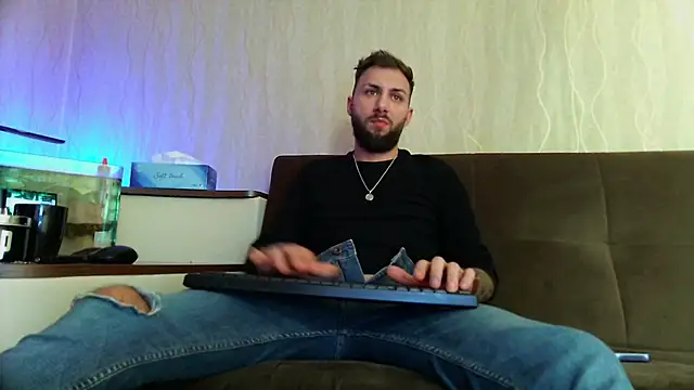 Snapshot of JamieNoxus chatting on March 11, 11:44 am JamieNoxus online show from March 11, 11:44 am