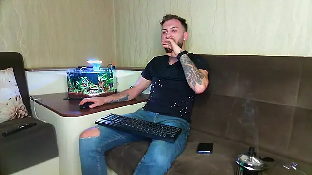 Snapshot of JamieNoxus chatting on March 17, 9:33 am JamieNoxus online show from March 17, 9:33 am