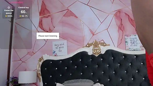 LindaBird online show from February 13, 8:38 pm