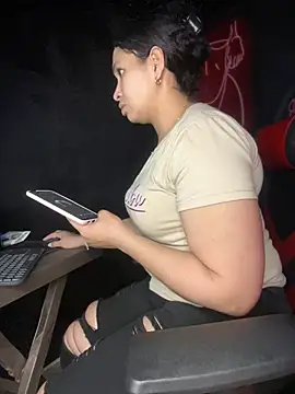 Carola-Ross online show from March 21, 2:28 am