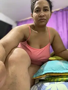 Carola-Ross online show from December 19, 4:58 pm