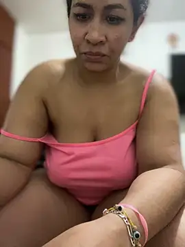 Carola-Ross online show from February 8, 6:00 pm