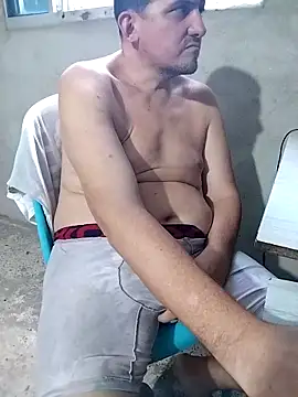 Snapshot of PECHO100 chatting on October 24, 9:55 pm PECHO100 online show from October 24, 9:55 pm