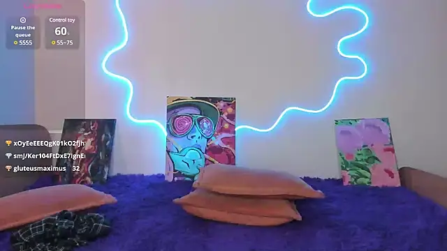 EvelinaLuu online show from March 4, 7:51 am