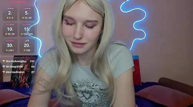 EvelinaLuu online show from March 12, 4:08 am