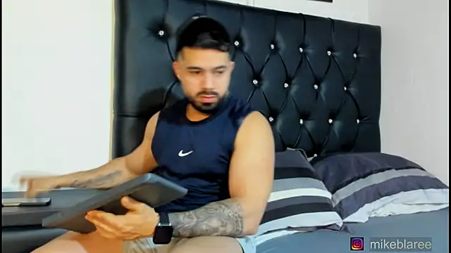 mikeblaree online show from February 10, 10:25 pm