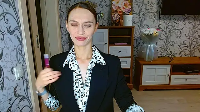 Lady Sunshine  online show from October 6, 5:38 am