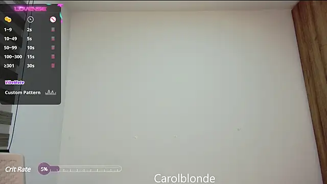 Snapshot of Carolblonde chatting on February 25, 4:14 am Carolblonde online show from February 25, 4:14 am