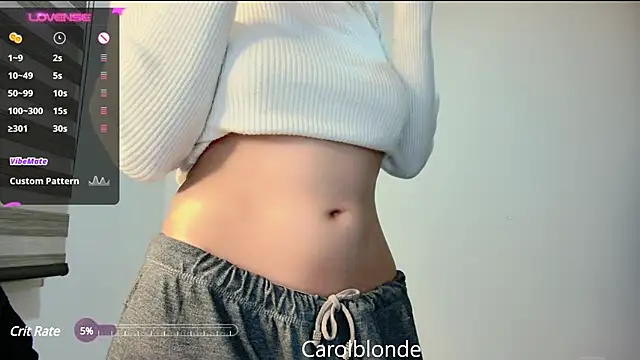 Snapshot of Carolblonde chatting on February 26, 6:15 am Carolblonde online show from February 26, 6:15 am