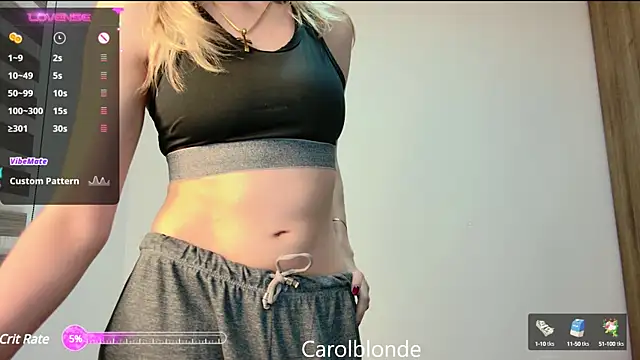 Snapshot of Carolblonde chatting on February 27, 3:14 am Carolblonde online show from February 27, 3:14 am