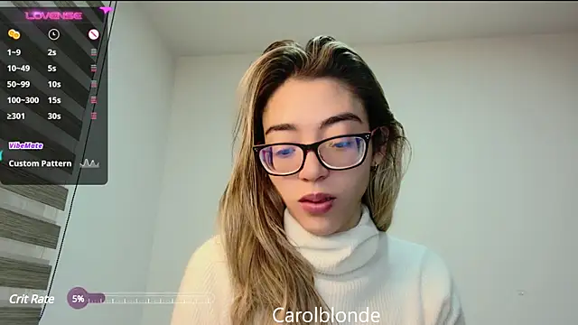 Snapshot of Carolblonde chatting on March 7, 7:19 am Carolblonde online show from March 7, 7:19 am