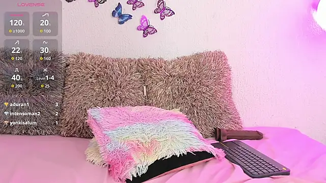 emily jk online show from April 16, 9:39 pm