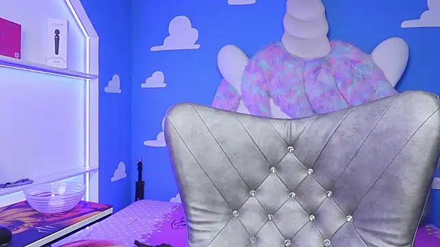 Snapshot of miss___angel chatting on October 22, 6:07 pm miss   angel online show from October 22, 6:07 pm