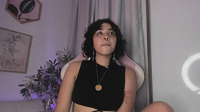 Dhalila  online show from March 9, 1:14 am