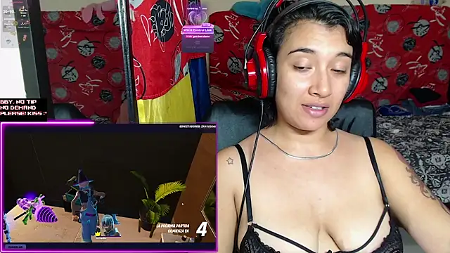 Snapshot of Robin_H00t chatting on March 22, 1:00 am Robin H00t online show from March 22, 1:00 am