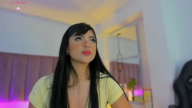 emmiily z online show from June 28, 3:01 am