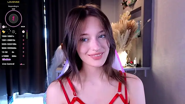 Snapshot of Hisoka_akerley chatting on May 28, 4:21 am Hisoka akerley online show from May 28, 4:21 am