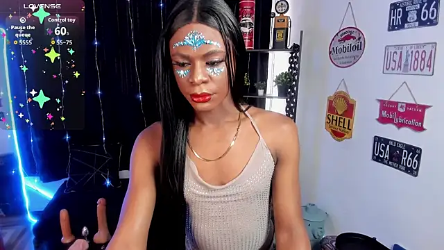 anuvyz miller  online show from October 31, 1:01 pm