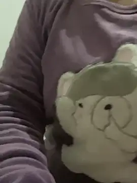 Snapshot of salma74779 chatting on February 28, 5:26 pm salma74779 online show from February 28, 5:26 pm