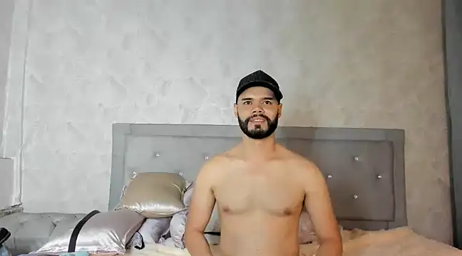 Snapshot of Luke_Diaz7 chatting on February 16, 8:54 am Luke Diaz7 online show from February 16, 8:54 am