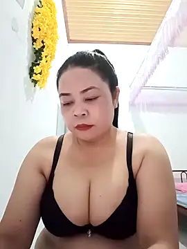 Baby-bigtits2024 online show from February 8, 12:50 pm