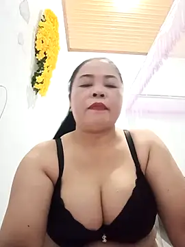 Baby-bigtits2024 online show from February 13, 12:43 pm
