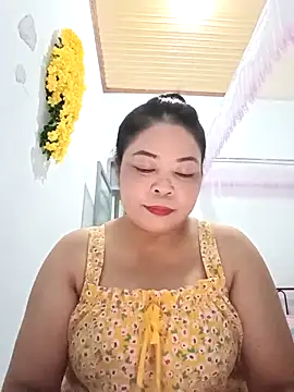 Baby-bigtits2024 online show from March 20, 12:32 pm