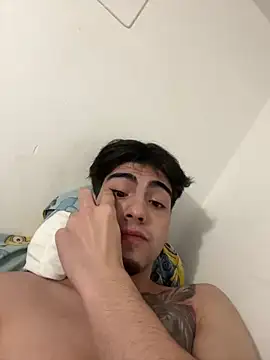 jovencitoboy21 online show from March 16, 10:53 pm