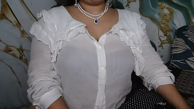 Snapshot of seetatiwari chatting on July 7, 9:19 pm seetatiwari online show from July 7, 9:19 pm