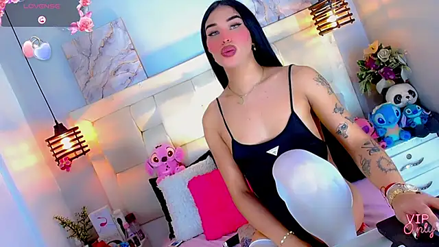 BelovedChain01 online show from April 25, 10:40 am