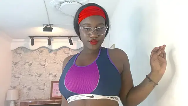Snapshot of shanntall_tk chatting on February 24, 6:58 pm shanntall tk online show from February 24, 6:58 pm