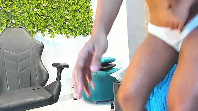 ParanoidTemptaion  online show from February 28, 3:26 am