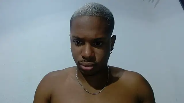 Snapshot of JackBlackone chatting on June 11, 1:27 am JackBlackone online show from June 11, 1:27 am