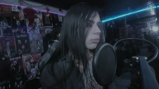 Snapshot of rotten_dreams chatting on March 7, 6:11 pm rotten dreams online show from March 7, 6:11 pm