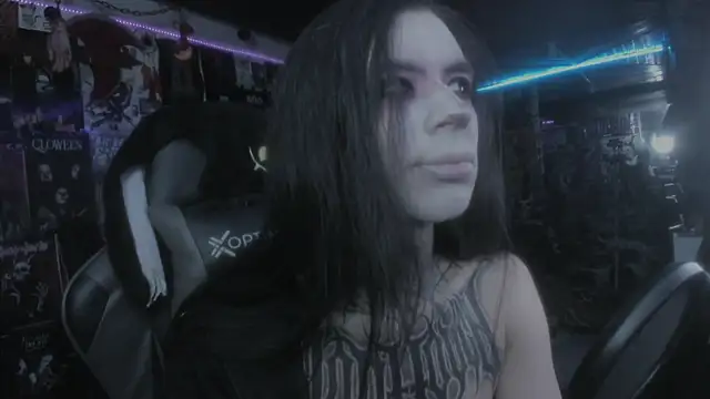 Snapshot of rotten_dreams chatting on March 21, 12:28 pm rotten dreams online show from March 21, 12:28 pm