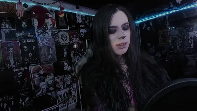 Snapshot of rotten_dreams chatting on October 2, 11:01 pm rotten dreams online show from October 2, 11:01 pm