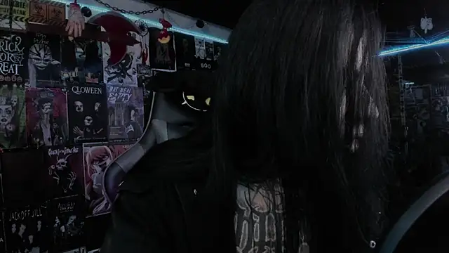 Snapshot of rotten_dreams chatting on October 14, 11:05 pm rotten dreams online show from October 14, 11:05 pm