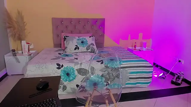 cristal crossfitx online show from September 17, 10:17 am