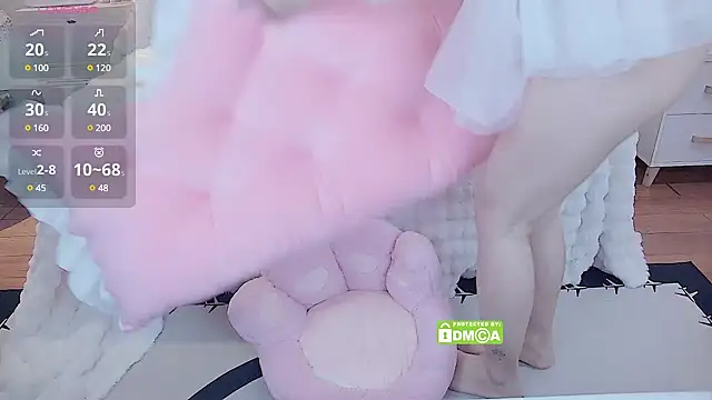 Snapshot of Eudora-0001 chatting on March 3, 11:00 am Eudora-0001 online show from March 3, 11:00 am