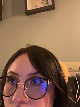 ValentinaOrtiz3 online show from April 29, 3:21 am