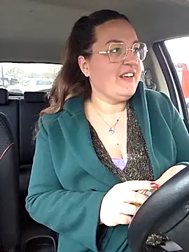 Snapshot of justtess chatting on November 19, 9:20 am justtess online show from November 19, 9:20 am