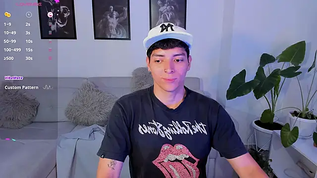  JacobMiller   online show from February 25, 12:14 am