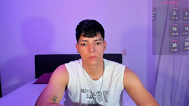 Snapshot of _JacobMiller__ chatting on June 22, 10:51 pm JacobMiller online show from June 22, 10:51 pm