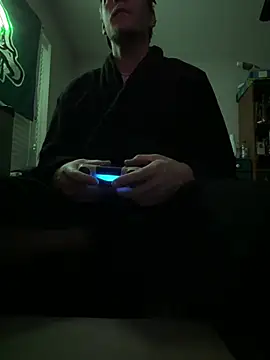 theycallmes3x online show from March 4, 5:24 am