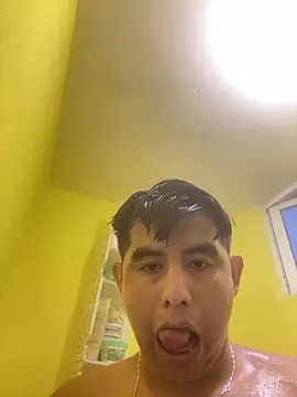 jonzzvergs online show from June 18, 1:06 am