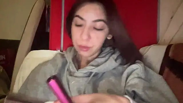 Snapshot of sarrah_rossy chatting on March 4, 1:55 am sarrah rossy online show from March 4, 1:55 am