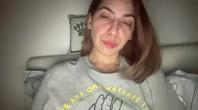 Snapshot of sarrah_rossy chatting on March 11, 11:37 pm sarrah rossy online show from March 11, 11:37 pm