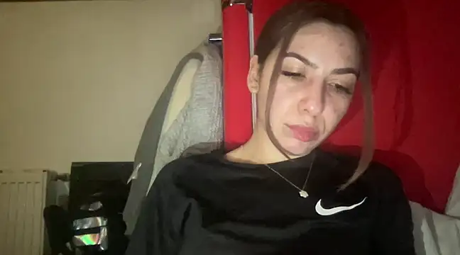 Snapshot of sarrah_rossy chatting on March 15, 10:22 pm sarrah rossy online show from March 15, 10:22 pm