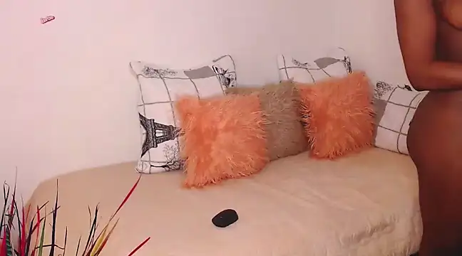 Snapshot of victora3 chatting on March 12, 12:53 am victora3 online show from March 12, 12:53 am