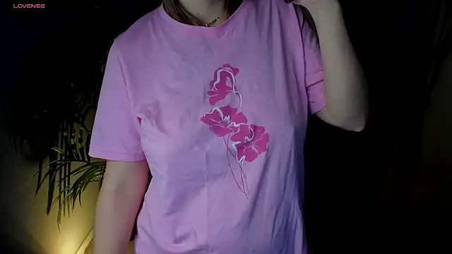 Snapshot of Lika_0ne chatting on September 28, 12:10 pm Lika 0ne online show from September 28, 12:10 pm